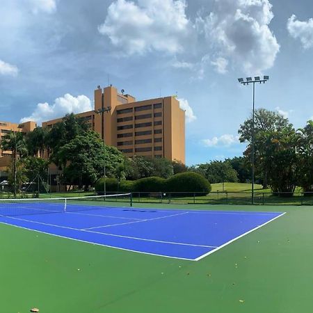 Hotel Transamerica Sao Paulo Exterior foto Tennis Courts