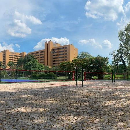 Hotel Transamerica Sao Paulo Exterior foto The volleyball court at the University of Houston