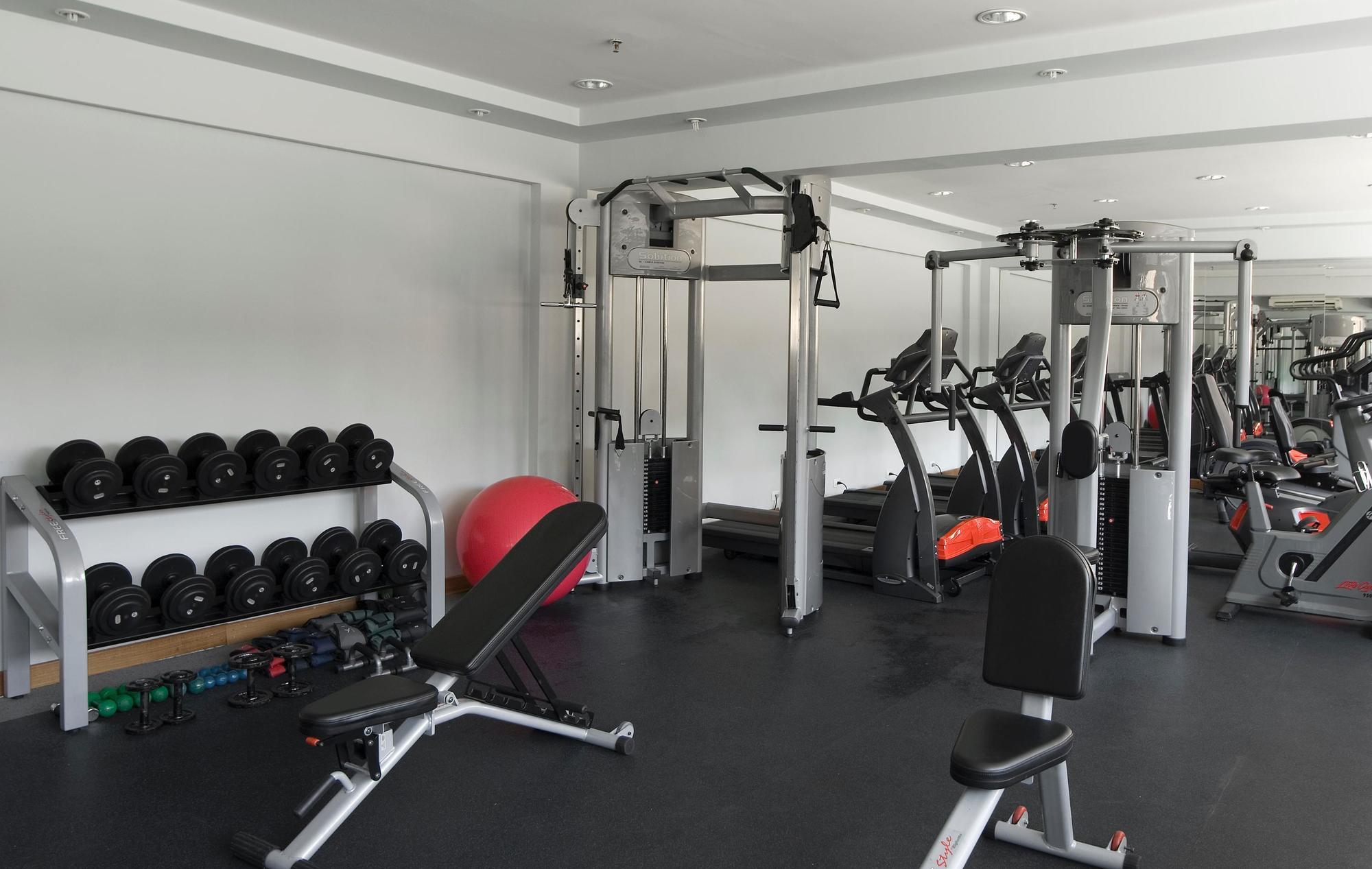 Hotel Transamerica Sao Paulo Exterior foto The gym at the school